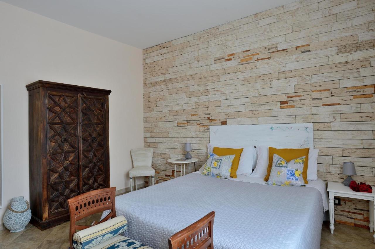 Lumie Di Sicilia Bed and Breakfast Porto Empedocle Exteriör bild